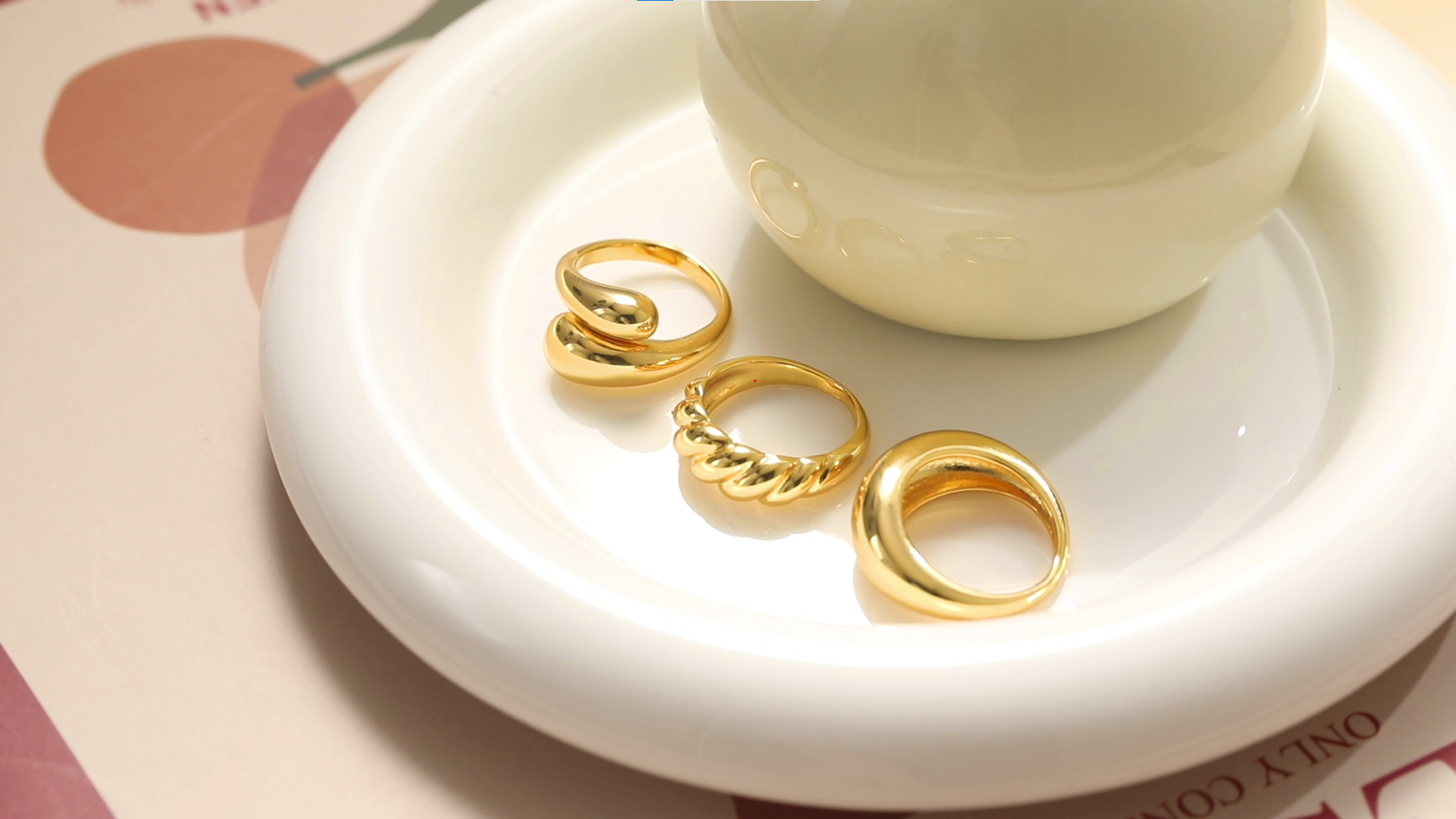 ZOERAY Chunky Gold Rings for Women Non Tarnish Stackable Statement Ring | 14K Gold Plated, Stacking Thumb Ring Set, Signet Open Twist Dome Band Rings, Gold Jewelry Gifts for Women, Size 5 6 7 8 9 10
